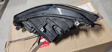 Load image into Gallery viewer, Frontscheinwerfer VW Golf VIII 5H1941006B Rechts Scheinwerfer Headlight SCH5688318256gt
