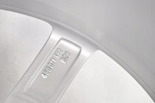 Laden Sie das Bild in den Galerie-Viewer, 4x Alufelge 18 Zoll 7.5" 5x112 37ET Glanz Silber 4G0071498 Audi A6 C7 B9 FEL6367794017iv