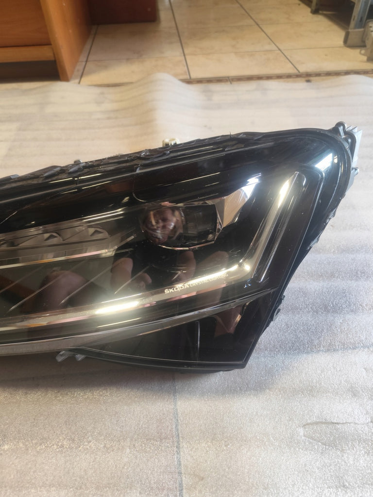 Frontscheinwerfer Skoda Superb III 3V1941015D 3 Links Scheinwerfer Headlight SCH7220687923xd