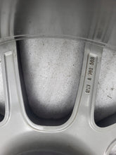 Load image into Gallery viewer, 1x Alufelge 20 Zoll 8.5" 5x120 33ET 6792598 BMW 5 F11 F10 F12 F13 Rim Wheel FEL6875945037xy