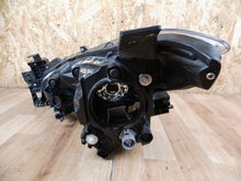 Laden Sie das Bild in den Galerie-Viewer, Frontscheinwerfer Mazda 3 BHR251030 Xenon Rechts Scheinwerfer Headlight SCH2245009622xu