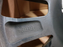 Laden Sie das Bild in den Galerie-Viewer, 1x Alufelge 16 Zoll 6.5&quot; 4x100 37ET 403000417R Renault Captur Clio Rim Wheel