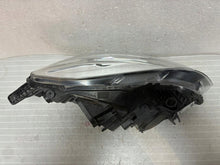 Laden Sie das Bild in den Galerie-Viewer, Frontscheinwerfer Volvo V40 31677022 Links Scheinwerfer Headlight SCH3788137417fv
