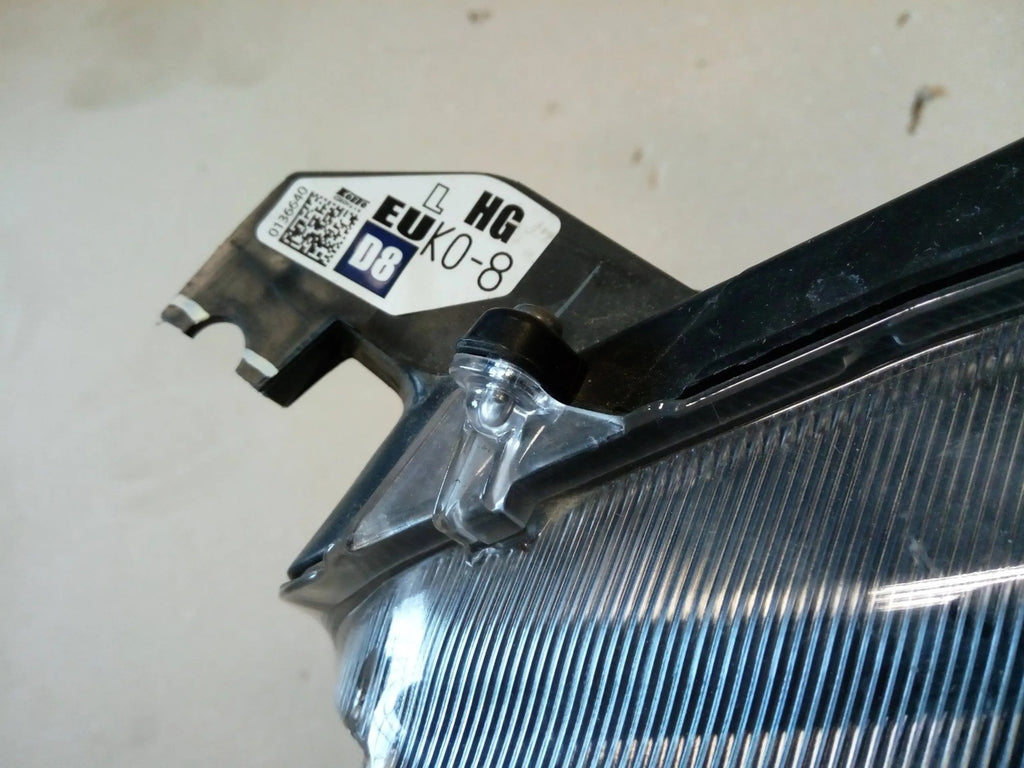 Frontscheinwerfer Toyota Yaris LED Links Scheinwerfer Headlight SCH2239765595hp