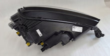 Laden Sie das Bild in den Galerie-Viewer, Frontscheinwerfer Skoda Karoq 57B941009KOD LED Links Scheinwerfer Headlight SCH7930531530wl
