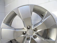 Laden Sie das Bild in den Galerie-Viewer, 1x Alufelge 18 Zoll 7.5&quot; 5x108 50,5ET Glanz Silber 31471553 Volvo Xc40 Rim Wheel