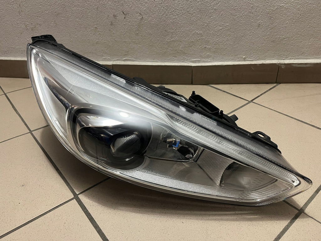 Frontscheinwerfer Ford Focus F1EB-13D154 Rechts Scheinwerfer Headlight