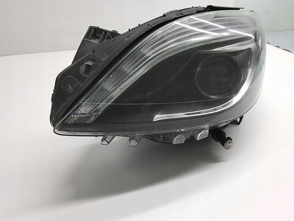 Frontscheinwerfer Mercedes-Benz W246 W242 A2468207161 Links Headlight SCH2316749919on