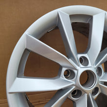 Laden Sie das Bild in den Galerie-Viewer, 1x Alufelge 17 Zoll 7.0" 5x112 5L0601025K Skoda Yeti Rim Wheel FEL8759873990ks