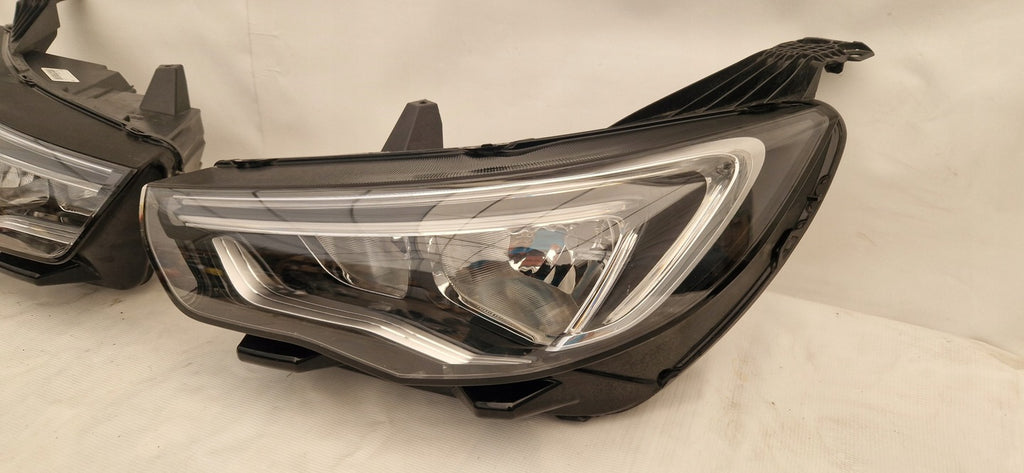 Frontscheinwerfer Opel Grandland X YP00015780 LED Ein Stück (Rechts oder Links)