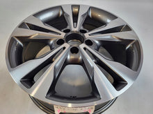 Laden Sie das Bild in den Galerie-Viewer, 1x Alufelge 18 Zoll 7.5" 5x112 52ET A4474014400 Mercedes-Benz Vito W447 FEL6356737986qc