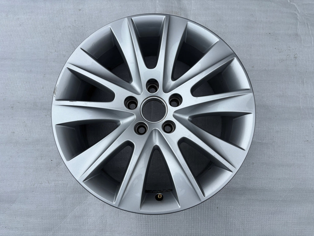 1x Alufelge 17 Zoll 7.0" 5x112 43ET Glanz Silber 5N0601025M VW I Rim Wheel FEL3918556252of