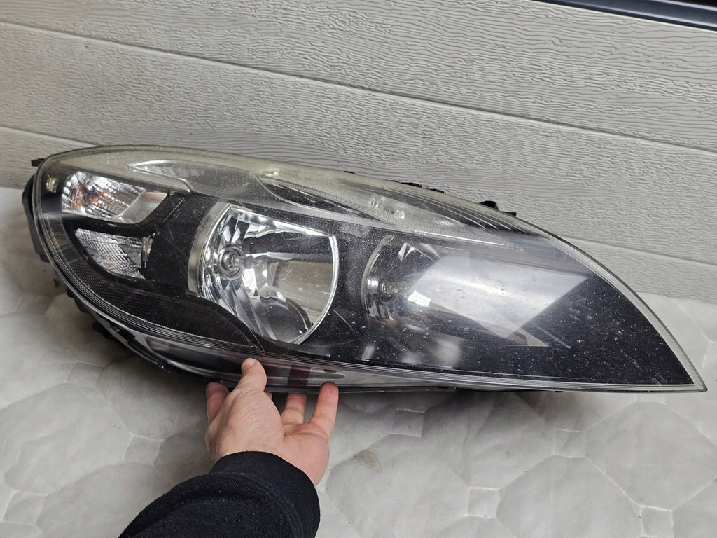 Frontscheinwerfer Volvo V40 31283327 Rechts Scheinwerfer Headlight SCH8543578000in