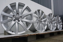 Laden Sie das Bild in den Galerie-Viewer, 4x Alufelge 18 Zoll 8.0&quot; 5x112 47ET Glanz Silber 8K0601025BT Audi Rim Wheel
