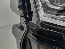 Laden Sie das Bild in den Galerie-Viewer, Frontscheinwerfer Skoda Karoq 57B941036B Full LED Rechts Scheinwerfer Headlight SCH1057354106du