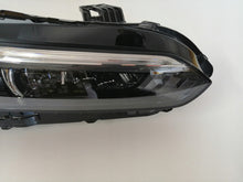 Laden Sie das Bild in den Galerie-Viewer, Frontscheinwerfer Honda Civic I 2206200956-00971 LED Rechts Headlight SCH9236101564wi