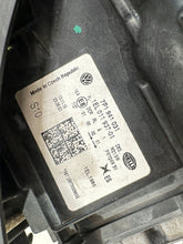 Load image into Gallery viewer, Frontscheinwerfer VW Touareg 7P1941031 Xenon Links Scheinwerfer Headlight
