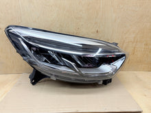 Load image into Gallery viewer, Frontscheinwerfer Renault Captur 260107244R Rechts Scheinwerfer Headlight SCH2238106726pz