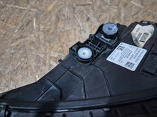 Laden Sie das Bild in den Galerie-Viewer, Frontscheinwerfer Mercedes-Benz W206 A2069062903 Links Scheinwerfer Headlight SCH5345745705ad