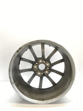 Load image into Gallery viewer, 1x Alufelge 17 Zoll 7.5&quot; 5x112 36ET Glanz Silber 4K0601025 Audi A6 C8 Rim Wheel