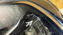 Laden Sie das Bild in den Galerie-Viewer, Frontscheinwerfer Citroën C5 III 73243669 Rechts Scheinwerfer Headlight SCH3356488374xv
