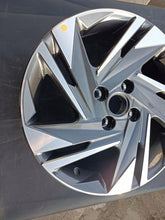 Laden Sie das Bild in den Galerie-Viewer, 1x Alufelge 16 Zoll 6.0" 4x100 50ET Glanz Graphit 5291000200 Hyundai Bayon Mg FEL3587531554ku
