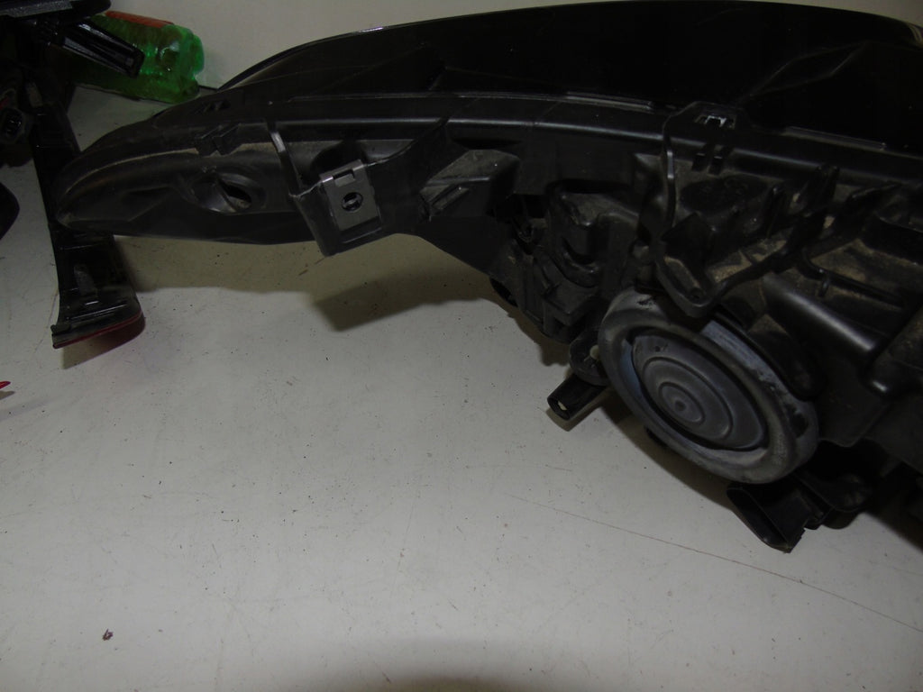 Frontscheinwerfer Ford Mondeo 89912873 Rechts Scheinwerfer Headlight SCH1802712531vv