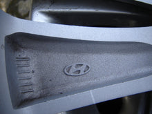 Load image into Gallery viewer, 1x Alufelge 18 Zoll 6.5&quot; 5x114.3 48ET 52910-2S300 Hyundai Tucson Rim Wheel