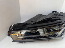 Load image into Gallery viewer, Frontscheinwerfer Skoda Superb 3P1941015A LED Links Scheinwerfer Headlight SCH9692651168ay