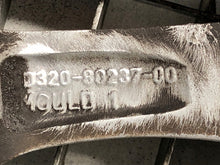 Laden Sie das Bild in den Galerie-Viewer, 1x Alufelge 16 Zoll 6.5&quot; 5x114.3 39ET Glanz Silber PZ474-T0675-Z Toyota