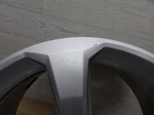 Laden Sie das Bild in den Galerie-Viewer, 1x Alufelge 18 Zoll 8.0" 5x112 39ET Glanz Silber 80A601025C Audi Q5 Rim Wheel FEL3537020123bn