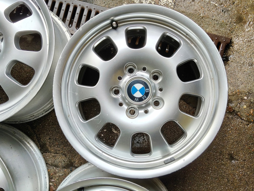 4x Alufelge 16 Zoll 7.0" 5x120 47ET Glanz Silber 1094502 BMW Rim Wheel FEL7472977026en