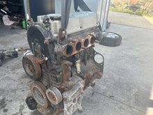 Laden Sie das Bild in den Galerie-Viewer, Motor Mitsubishi Outlander I Grandis 4G69 2.4 170TKm Benzin Engine Unkomplett MOT3118440735zi
