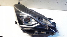 Load image into Gallery viewer, Frontscheinwerfer Toyota Yaris Rechts Scheinwerfer Headlight