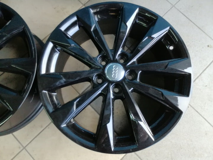 4x Alufelge 18 Zoll 7.0" 5x112 43ET Glanz Silber 83A601025G Audi Q3 Rim Wheel FEL8090112130hd