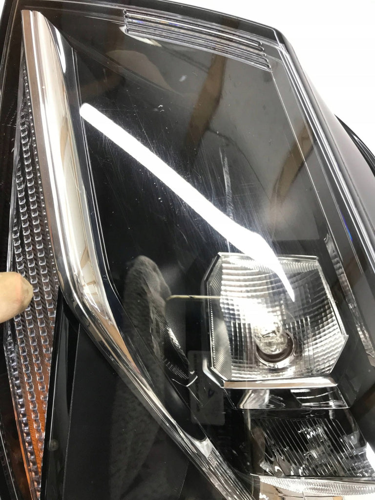 Frontscheinwerfer VW Caddy III 2K1941015B 1ED01228601 Links Headlight SCH4074095854wk