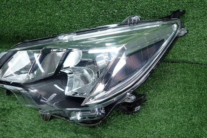 Frontscheinwerfer Honda Logo Space Star 8301D445 Links Scheinwerfer Headlight SCH8979890045lr