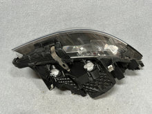 Laden Sie das Bild in den Galerie-Viewer, Frontscheinwerfer BMW 5 F11 F10 7317131 Xenon Links Scheinwerfer Headlight SCH9816356804se