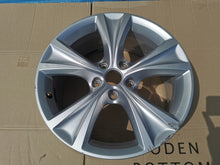 Load image into Gallery viewer, 1x Alufelge 17 Zoll 7.5" 5x112 46ET Glanz Silber 5FA601025C Seat Leon Rim Wheel FEL4623532659ib