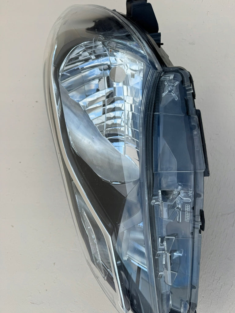 Frontscheinwerfer Toyota Yaris Links Scheinwerfer Headlight