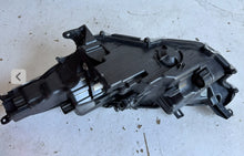 Load image into Gallery viewer, Frontscheinwerfer Toyota 4 Yaris LED Rechts Scheinwerfer Headlight