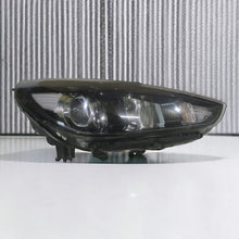 Laden Sie das Bild in den Galerie-Viewer, Frontscheinwerfer Hyundai I30 III 92102-G4060 LED Rechts Scheinwerfer Headlight