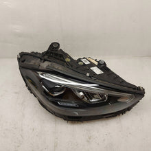 Laden Sie das Bild in den Galerie-Viewer, Frontscheinwerfer Mercedes-Benz W206 A2069060803 LED Rechts Headlight SCH7877469113vy