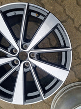 Load image into Gallery viewer, 1x Alufelge 19 Zoll 9.0&quot; 5x108 53ET Glanz Schwarz 32134523 Polestar 1 Rim Wheel