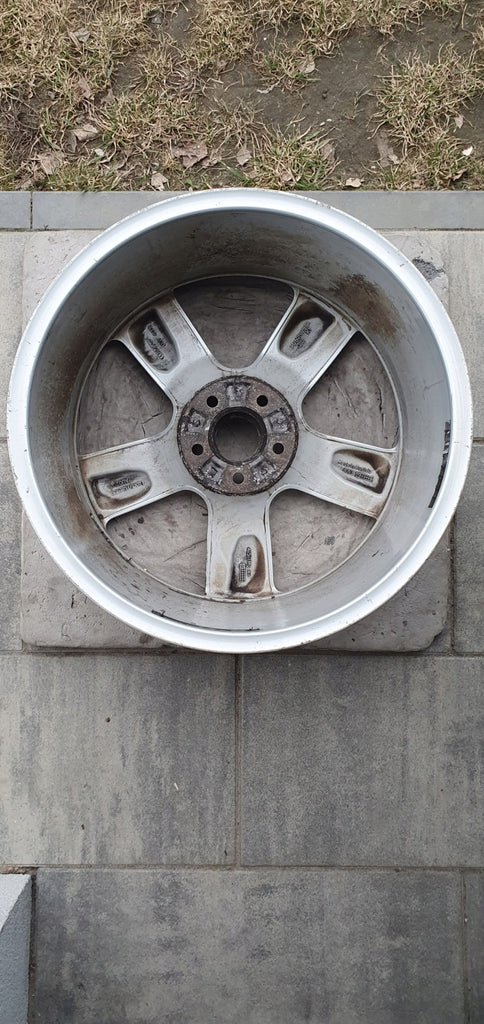 1x Alufelge 19 Zoll 8.0" 5x112 39ET Glanz Silber 8R0601025BA Audi Q5 Rim Wheel FEL5620739150bw