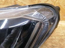 Laden Sie das Bild in den Galerie-Viewer, Frontscheinwerfer Skoda Superb III 3V1941015B Xenon Links Scheinwerfer Headlight