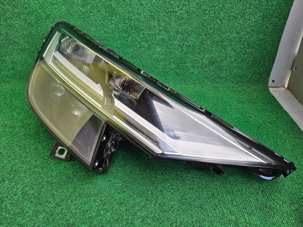 Frontscheinwerfer Audi Q8 4M8941034 Full LED Rechts Scheinwerfer Headlight SCH3040095034tz