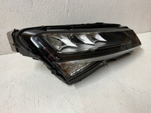Laden Sie das Bild in den Galerie-Viewer, Frontscheinwerfer Skoda Superb III 3V1941016C Full LED Rechts Headlight
