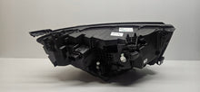 Laden Sie das Bild in den Galerie-Viewer, Frontscheinwerfer Renault 260606388R LED Links Scheinwerfer Headlight SCH4614603138xa