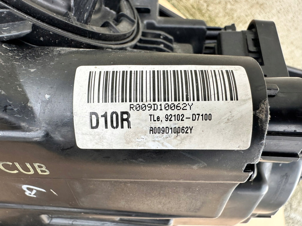 Frontscheinwerfer Hyundai Tucson 92102-D7100 Rechts Scheinwerfer Headlight SCH1112128109ef